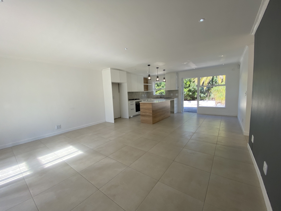 To Let 3 Bedroom Property for Rent in Flamingo Vlei Western Cape